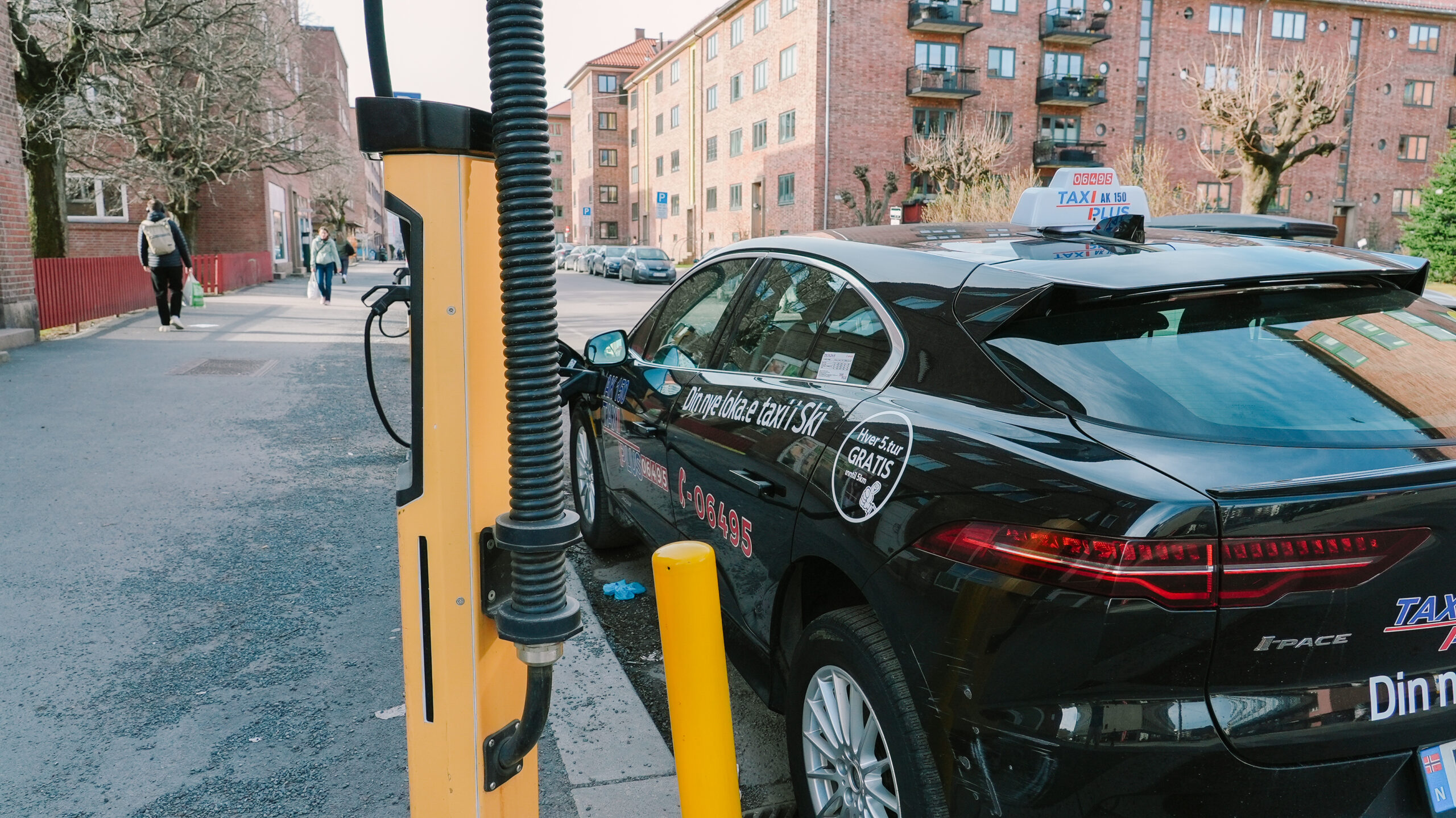 EV charging infrastructure on street