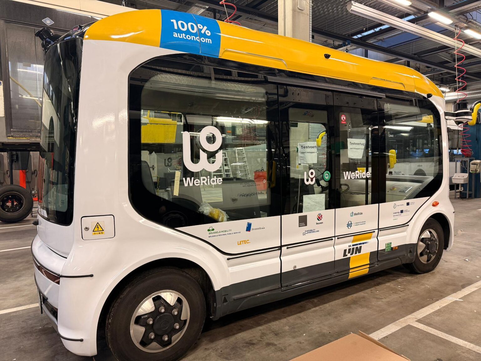 Europe debuts new fully autonomous bus line in public service - EIT ...